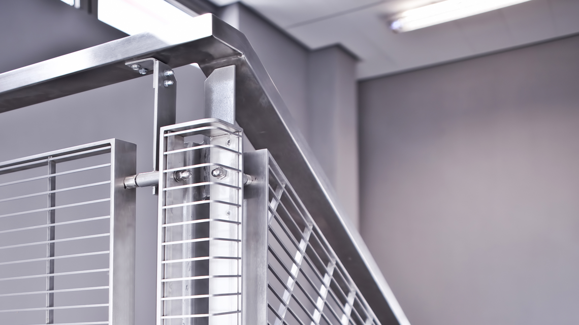 garde-corps SLOT RADIUS Z70200 acier inox www.slotdesign.fr